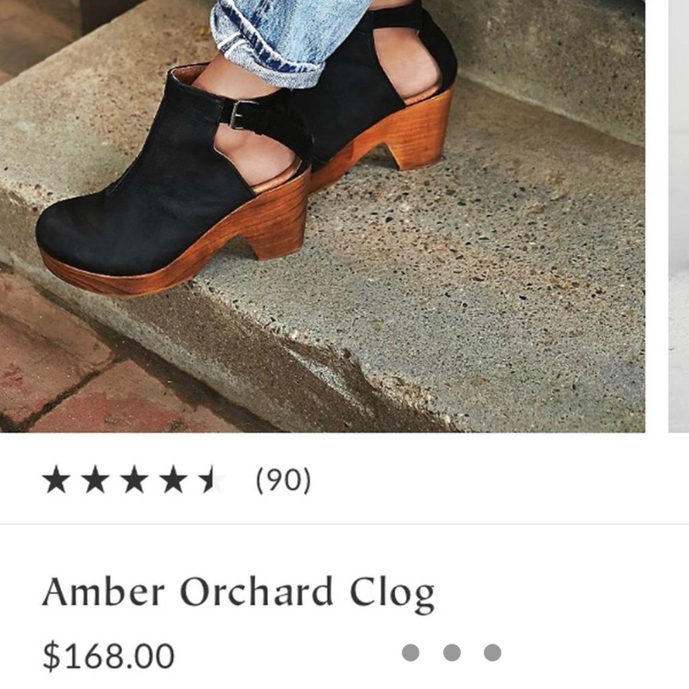 Heeled clogs